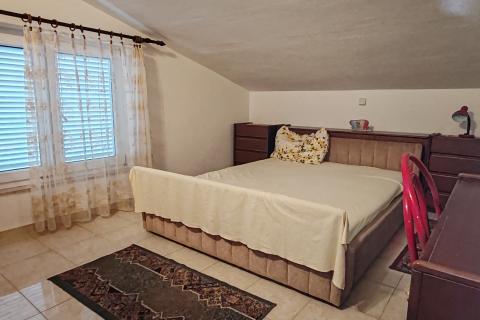 Rab, Barbat - kuća, blizina plaže