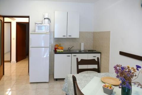 Rab, Barbat - kuća, blizina plaže