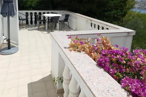 Rab, Barbat - kuća, blizina plaže