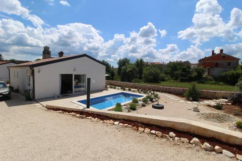 Casa Tinjan, 106m2