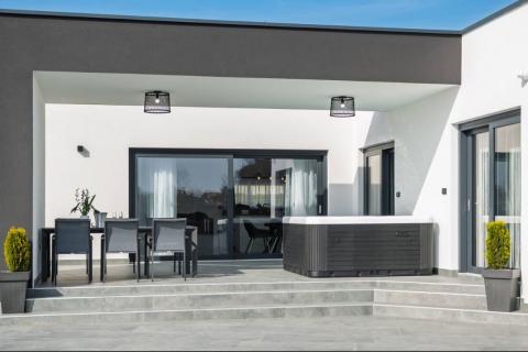 Istria, Žminj - Moderna casa a un piano con piscina, palestra e sauna