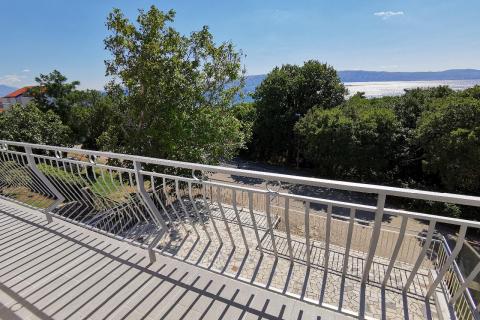 Novi Vinodolski,okolica,dvojna kuća,281 m2,90 m od mora!