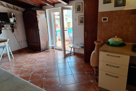 Baška - prekrasan stan 100m2, pogled, terase