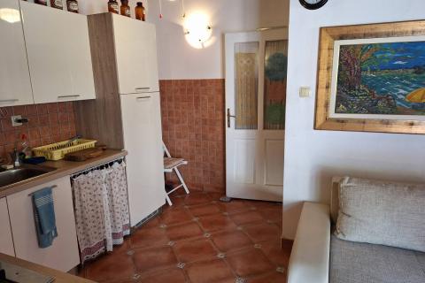 Baška - prekrasan stan 100m2, pogled, terase