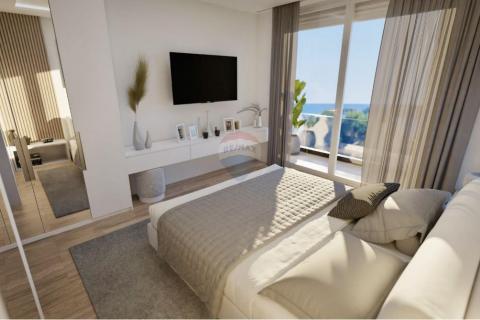 Rovinj, Luxury Apartment in a Villa with Sea View S2