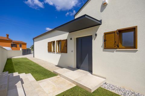 ISTRA, TINJAN Kvalitetna kuća za odmor 160 m2 s bazenom 