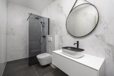 ISTRA, TINJAN Kvalitetna kuća za odmor 160 m2 s bazenom 