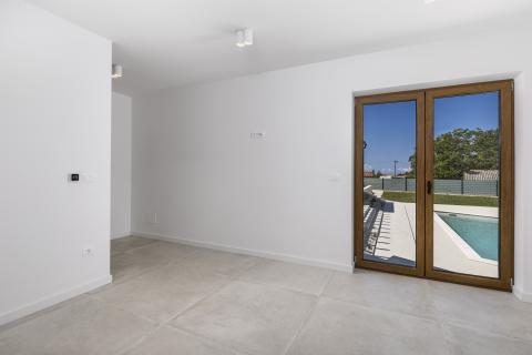 ISTRA, TINJAN Kvalitetna kuća za odmor 160 m2 s bazenom 