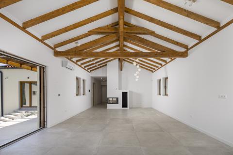 ISTRA, TINJAN Kvalitetna kuća za odmor 160 m2 s bazenom 