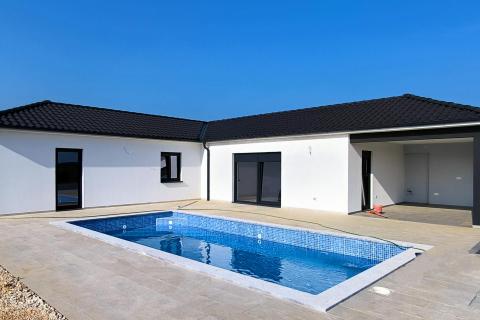 Istra – Marčana, Nova Hiša z Bazenom