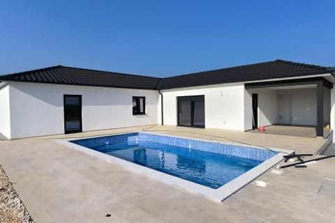 Istra – Marčana, Nova Hiša z Bazenom