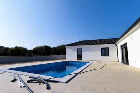 Istra – Marčana, Nova Hiša z Bazenom