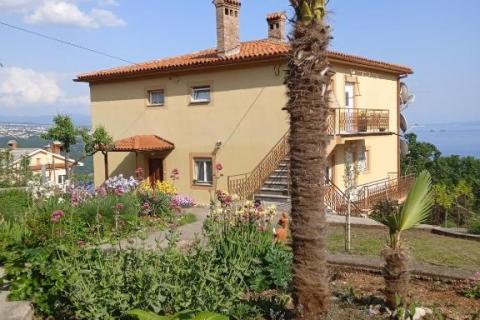 Stan za najam na Pobrima – panoramski pogled na Kvarner