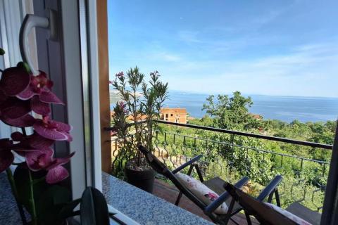 Stan za najam na Pobrima – panoramski pogled na Kvarner