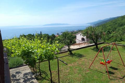 Stan za najam na Pobrima – panoramski pogled na Kvarner