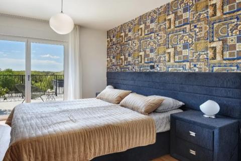 Istra - moderna vila s bazenom, 20 minuta od Pule