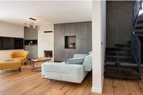 Istra - moderna vila s bazenom, 20 minuta od Pule