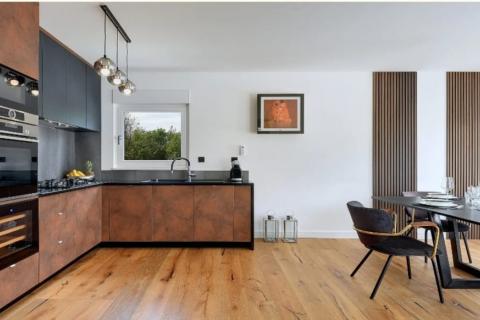 Istra - moderna vila s bazenom, 20 minuta od Pule