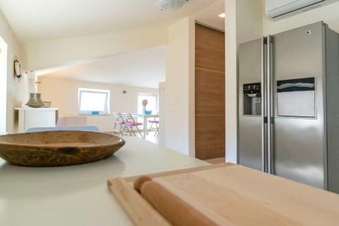 Istra, Umag centar - kuća s lokalom, 50 m od mora