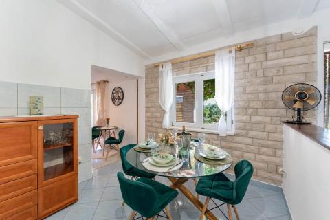 Istrien, Peruški – Haus mit Meerblick, Ruhe und großem Garten