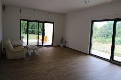 Istra, Baderna-kuća u visokoj roh-bau fazi 