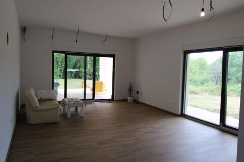 Istra, Baderna-kuća u visokoj roh-bau fazi 