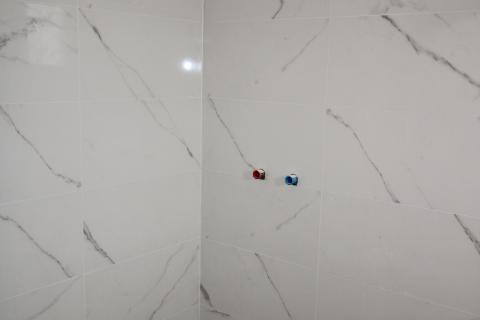 Istra, Baderna-kuća u visokoj roh-bau fazi 