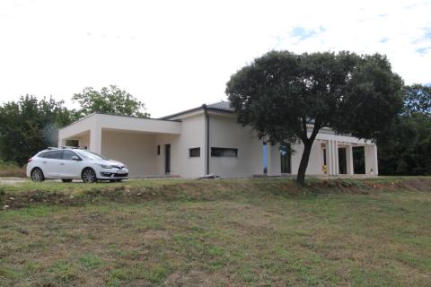 Istra, Baderna-kuća u visokoj roh-bau fazi 