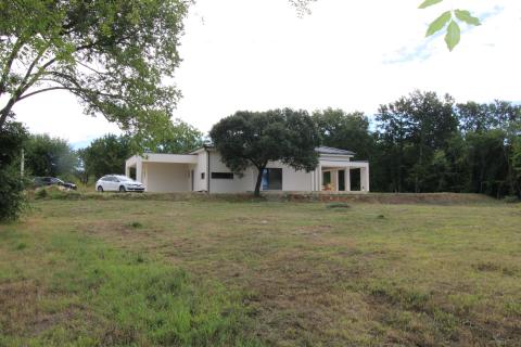 Istra, Baderna-kuća u visokoj roh-bau fazi 