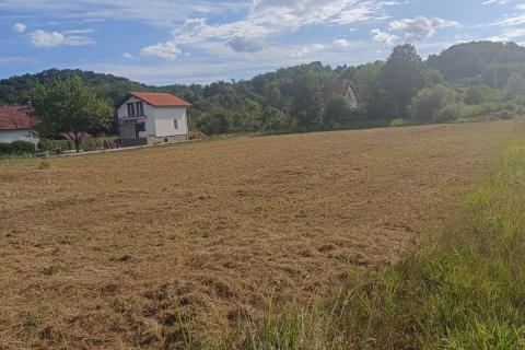 Земельный участок строительного назначения Stubičke Toplice, 1.300m2