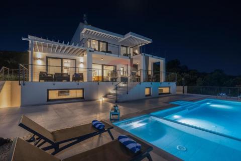 House Šmrika, Kraljevica, 250m2