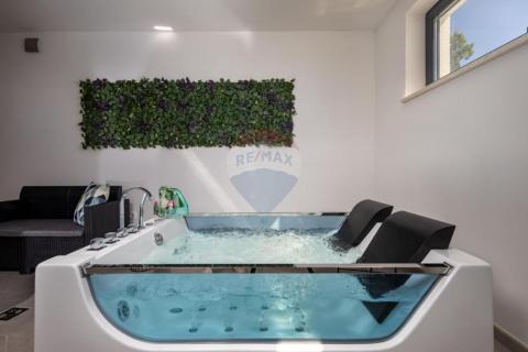 House Šmrika, Kraljevica, 250m2