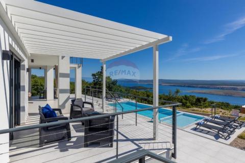 House Šmrika, Kraljevica, 250m2