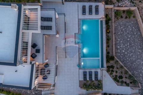 House Šmrika, Kraljevica, 250m2