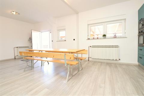 Bedrijfspand Blato, Novi Zagreb - Zapad, 71m2