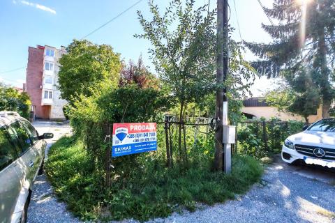 Земельный участок строительного назначения Dubovac, Karlovac, 735m2