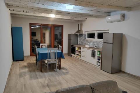 Velika Gorica, Buševec - kuća za radnike