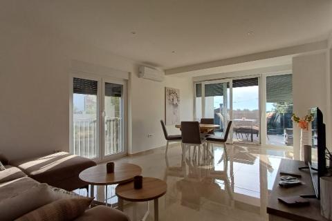 Istra,Štinjan-stan za najam,pogled na more