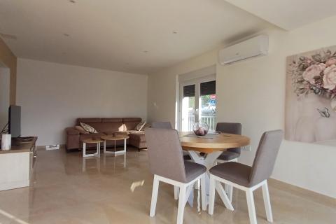 Istra,Štinjan-stan za najam,pogled na more