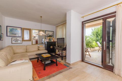 OTOK KRK-PUNAT kuća sa pet apartmana  prvi red do mora