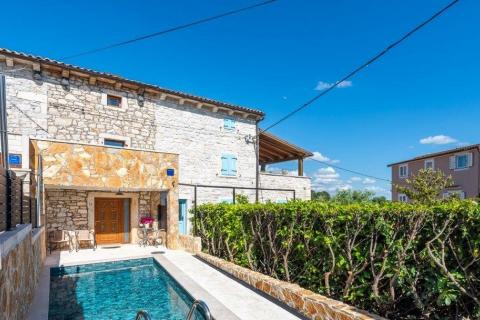 Poreč, okolica, lijepa kamena kuća za najam