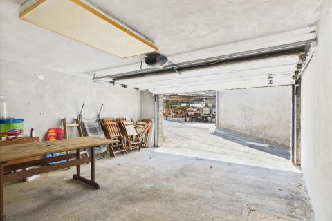 Crikvenica, Bribir - kuća u nizu sa garažom