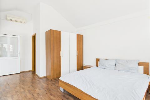 Crikvenica, Bribir - kuća u nizu sa garažom