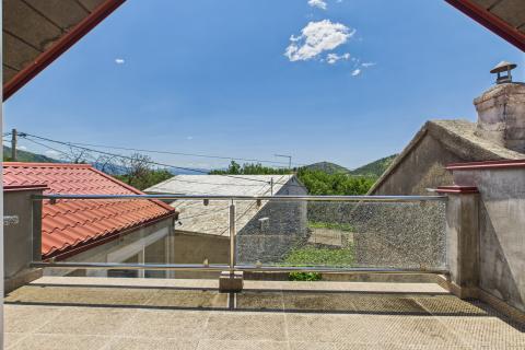 Crikvenica, Bribir - kuća u nizu sa garažom