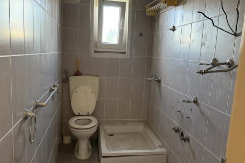 Petrinja, Centar - dvosobni stan na prvom katu kuće