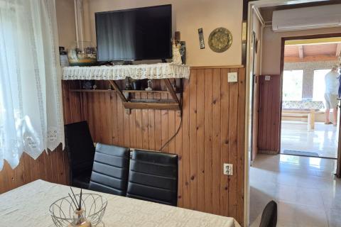 Istra, Karojba okolica samostojeća kuća sa dvorištem