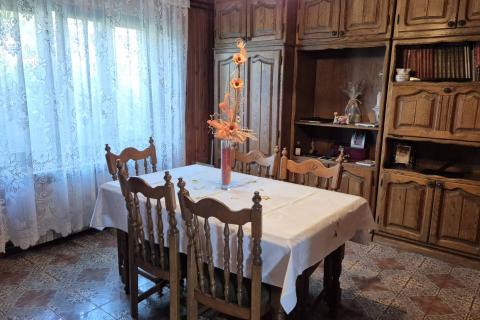 Istra, Karojba okolica samostojeća kuća sa dvorištem