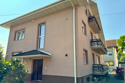 Hiša Centar, Velika Gorica, 470m2