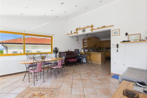 Istra,Rovinj,kuća u šumici do mora,parking,6 apartmana