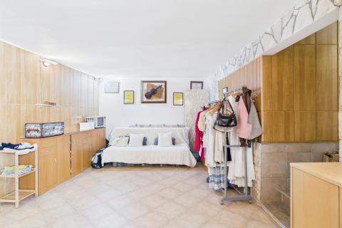 Istra,Rovinj,kuća u šumici do mora,parking,6 apartmana